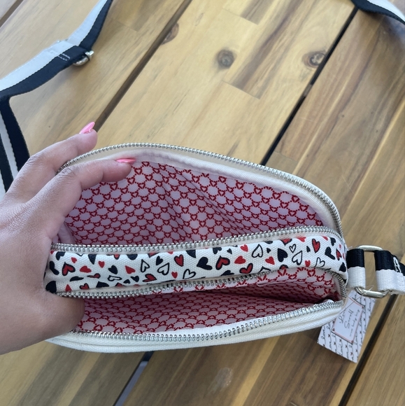 NWT Brighton "LOVE SCROLL" Canvas Crossbody Bag (MSRP $88) - Picture 7 of 7